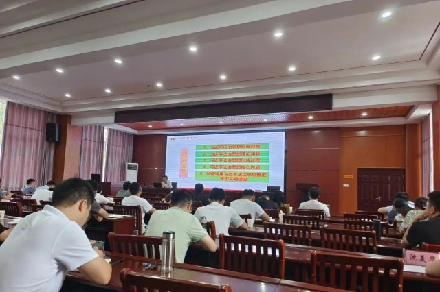 王辉明应邀为瑞昌市委党校科干班作专题法治授课